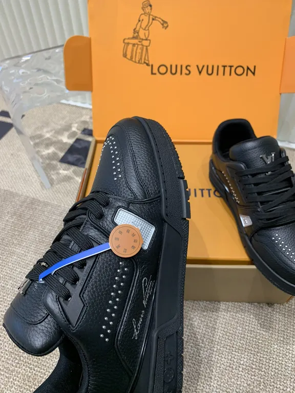 Louis Vuitton Shoe 